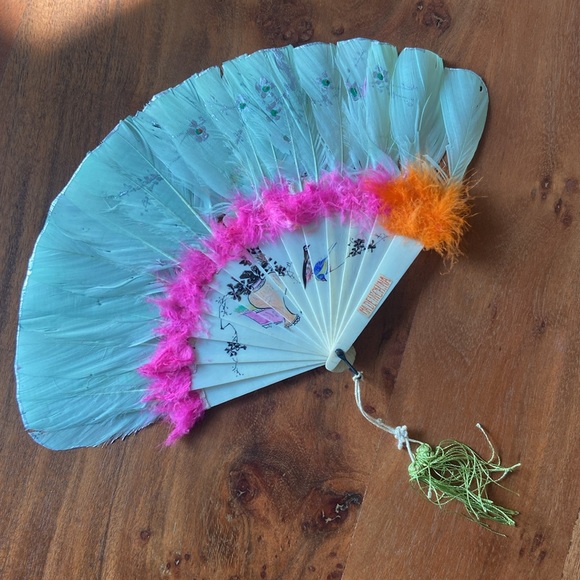 Vintage Chinese feather fan hand painted beautiful artwork kwong sing fan store - Picture 8 of 15